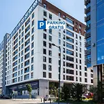 Vista Spire Διαμέρισμα *